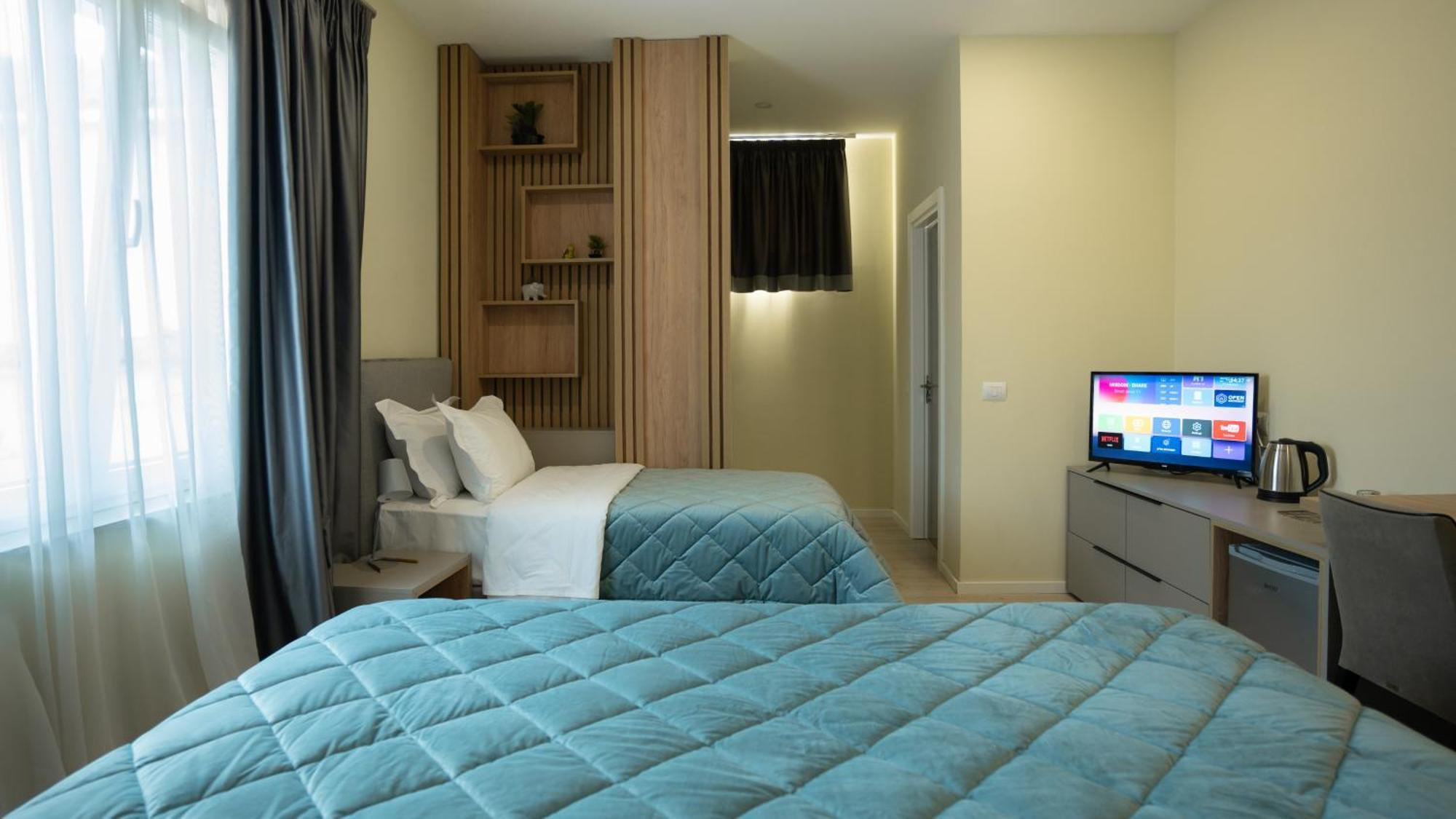 F&M Hotel 2 Tiranë Luaran gambar